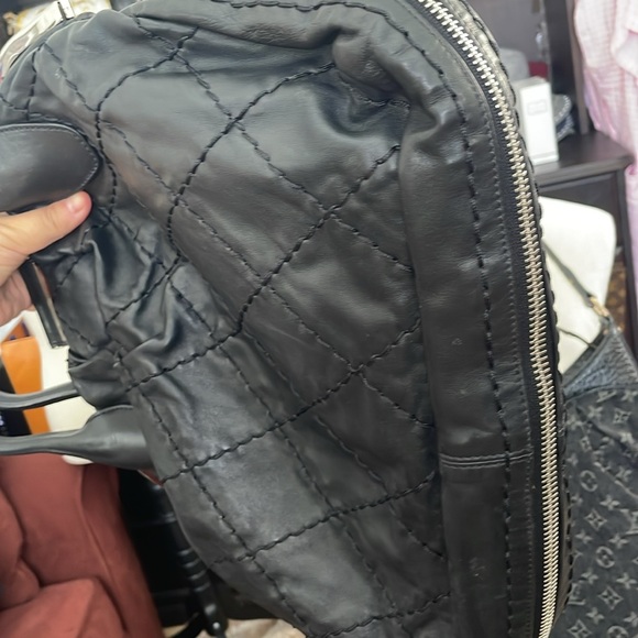 Leather Chanel tote - Picture 9 of 9